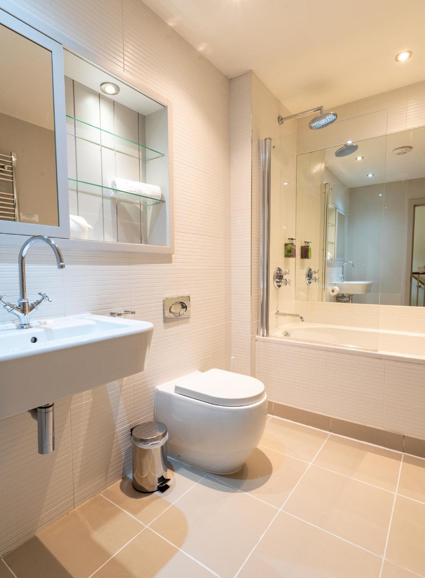The Lawrance Luxury - 4*
