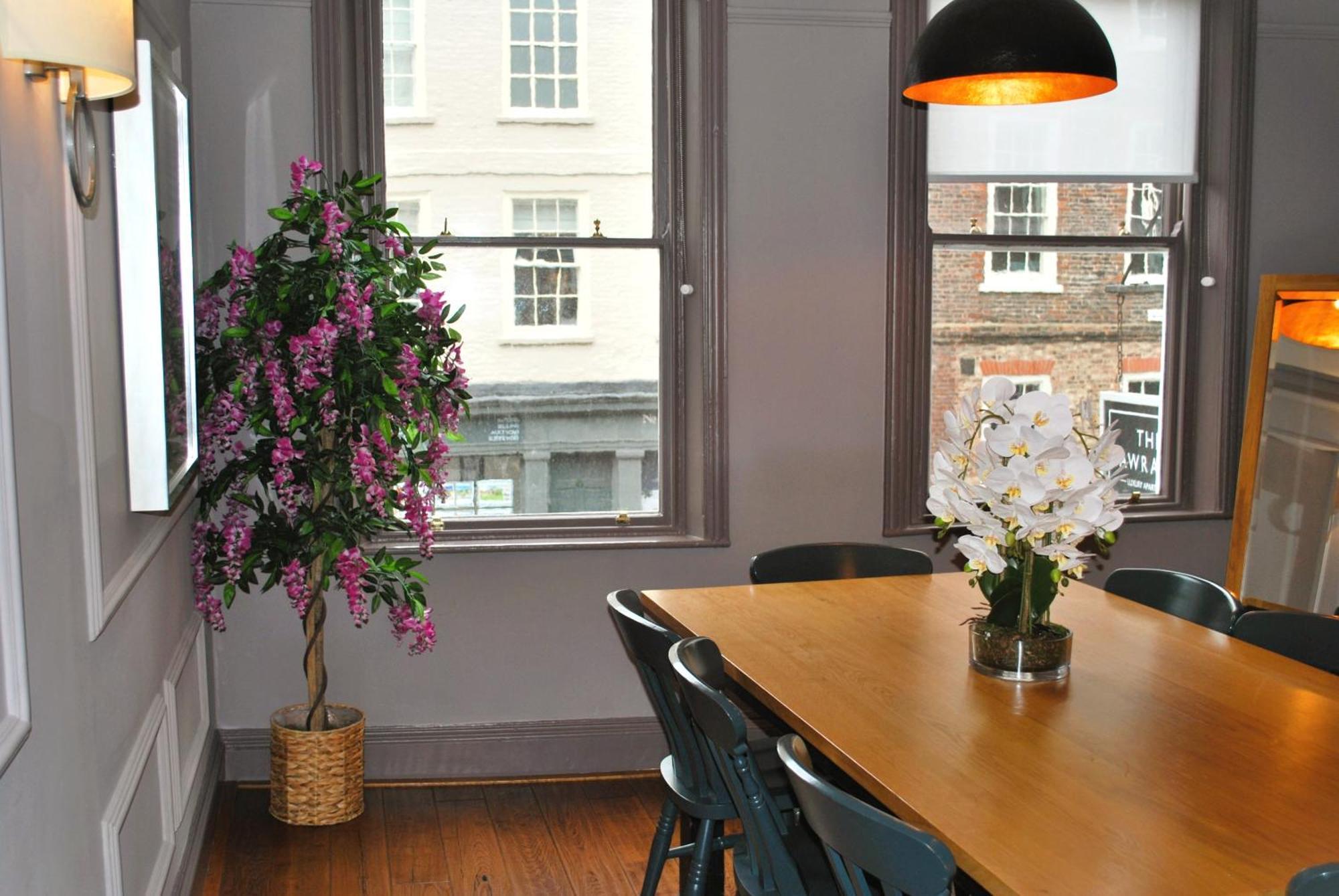 The Lawrance Luxury - 4* York